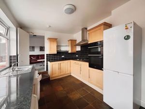 Photo 11- click for photo gallery